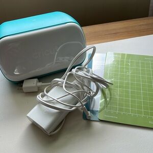 Cricut Joy Paper & Label Maker